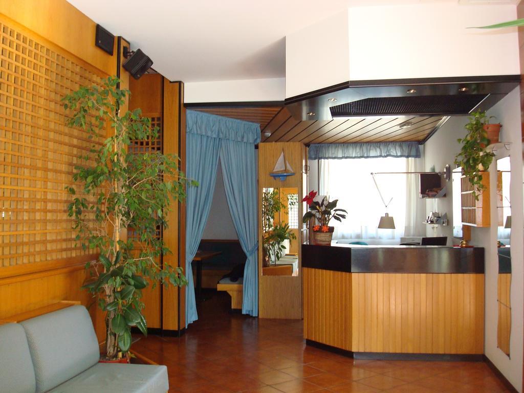 Hotel Zodiaco Lido di Jesolo Exterior photo