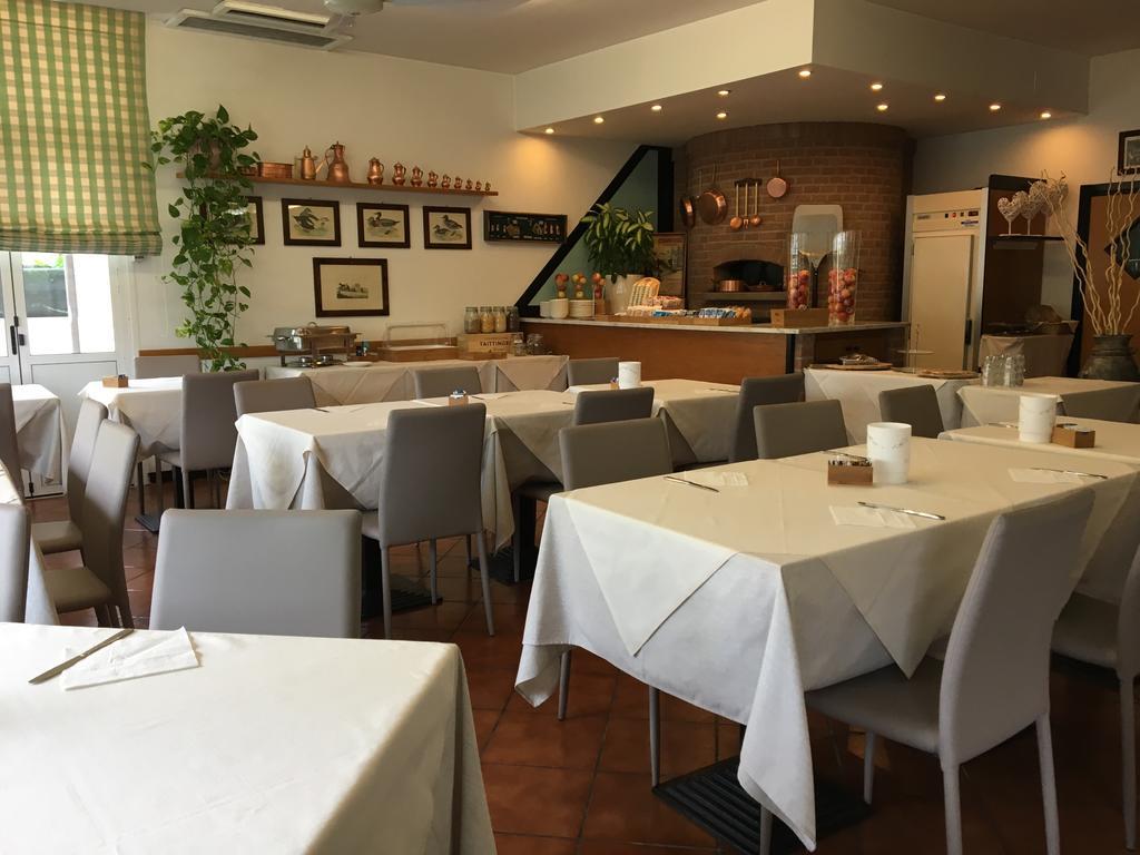 Hotel Zodiaco Lido di Jesolo Exterior photo