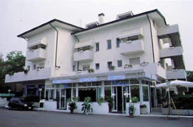 Hotel Zodiaco Lido di Jesolo Exterior photo